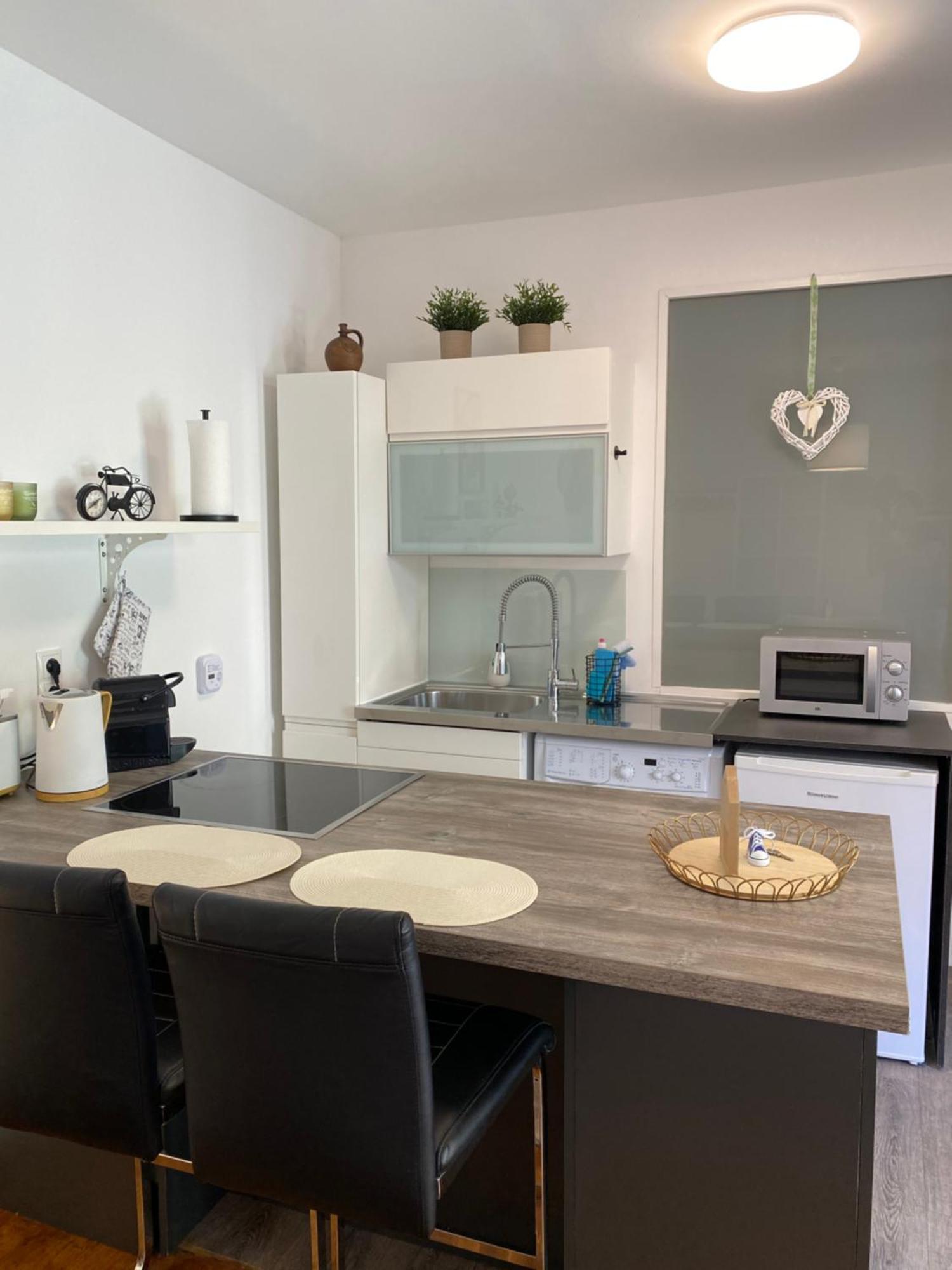 Studio Im Wienerwald - Moedling Modling Buitenkant foto